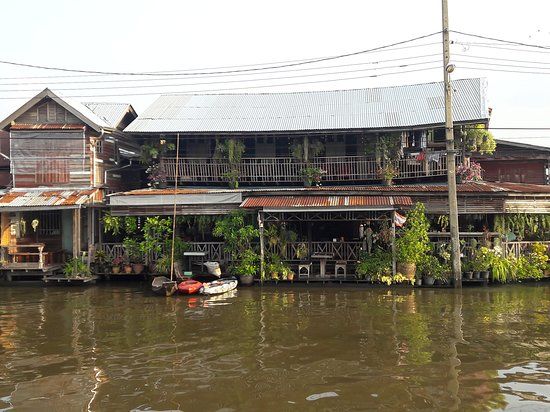 Mai Hua Takhe Market
